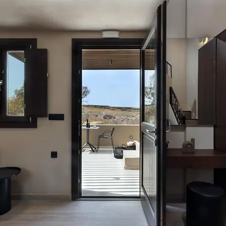 Hidden Hills Hotel Messaria (Santorini)