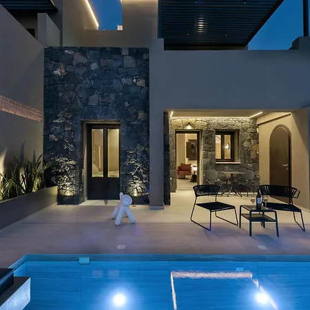 Hidden Hills Hotel *