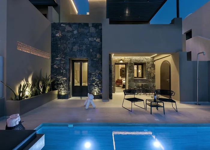 Hidden Hills Hotel *