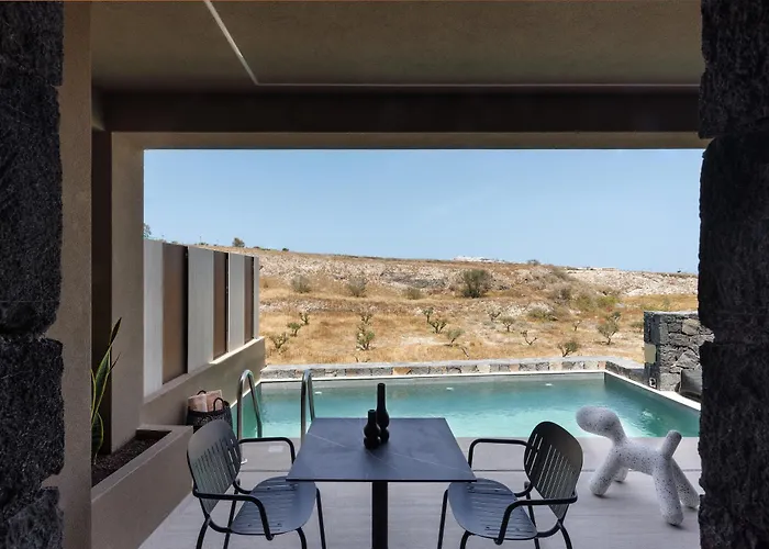 Hidden Hills * Messaria (Santorini)