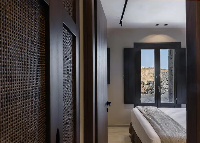 Hotel Hidden Hills *